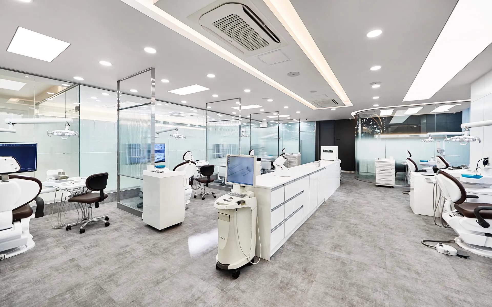 메디스 치과 치료실